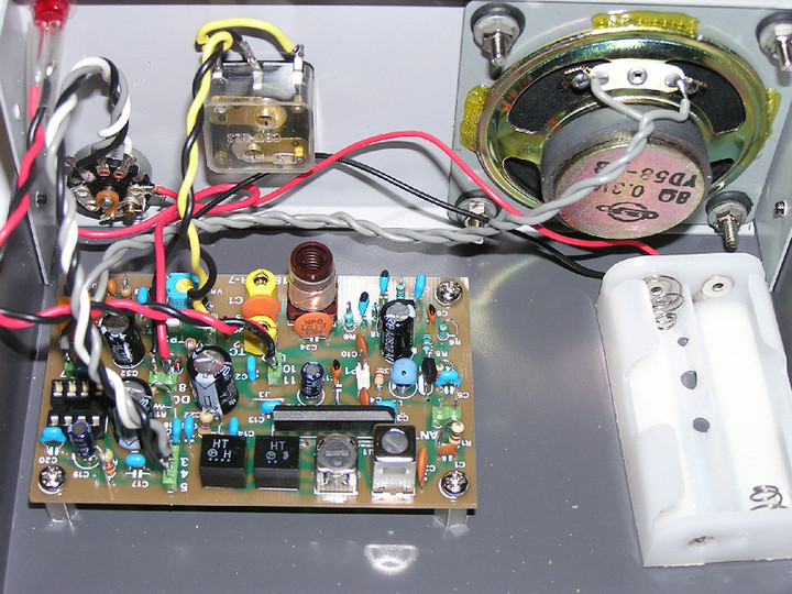 RADIO KITS IN JA : AITEC 7MHz SSB/CW 受信機 「新SR-7」