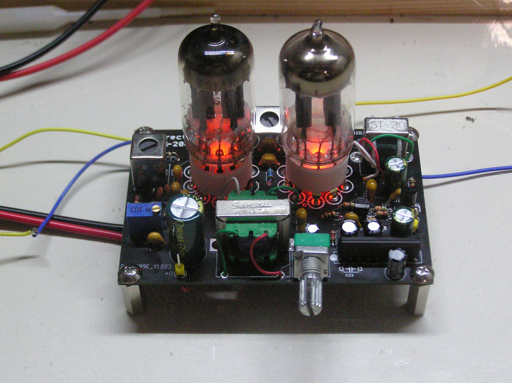 RADIO KITS IN JA : 「低電圧駆動真空管式」 7MHz ダイレクト